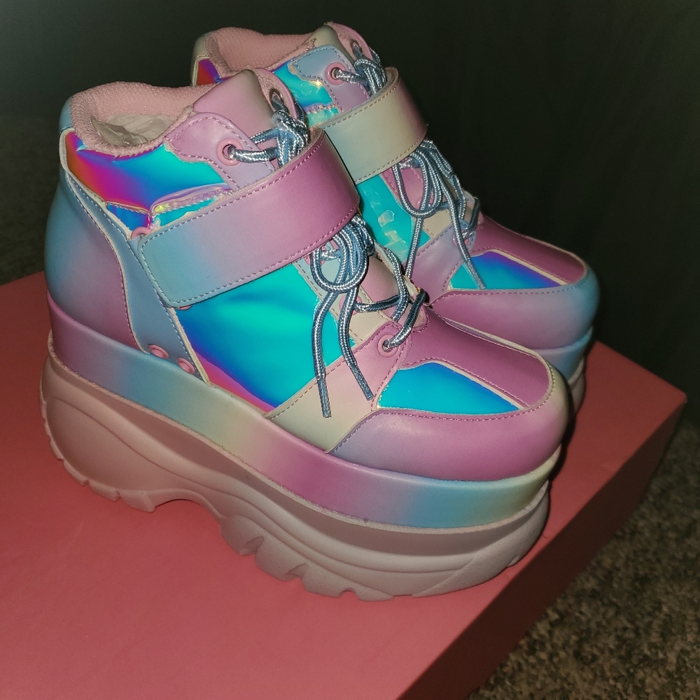 Sugar Thrillz Iridescent Pastel Platforms - Picture 3 of 9
